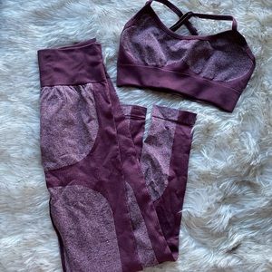 Seamless workout set